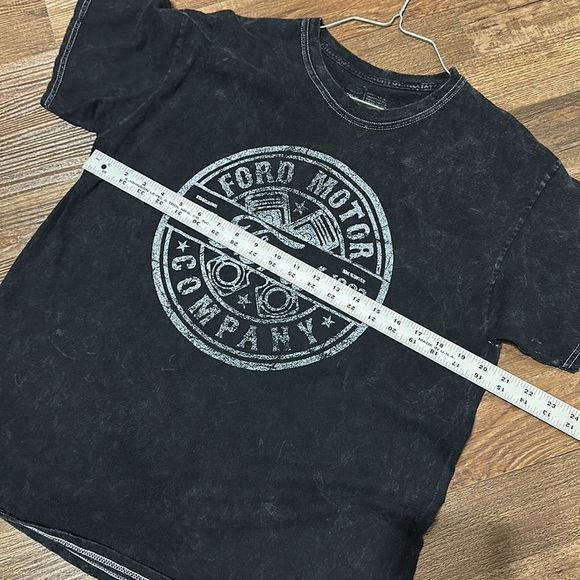 Black T-Shirt - Picture 5 of 6